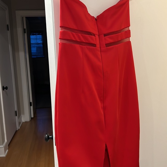 Off the shoulder midi red mesh dress - Picture 3 of 3